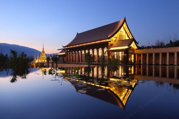 彩云之南，雨林天堂 西双版纳万达文华度假酒店的建筑诗篇